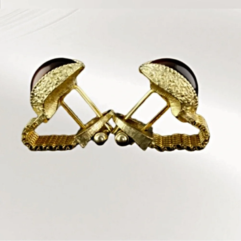 Vintage Mesh Wrap Cufflinks Brown Acrylic Cabochon, gold tone mesh